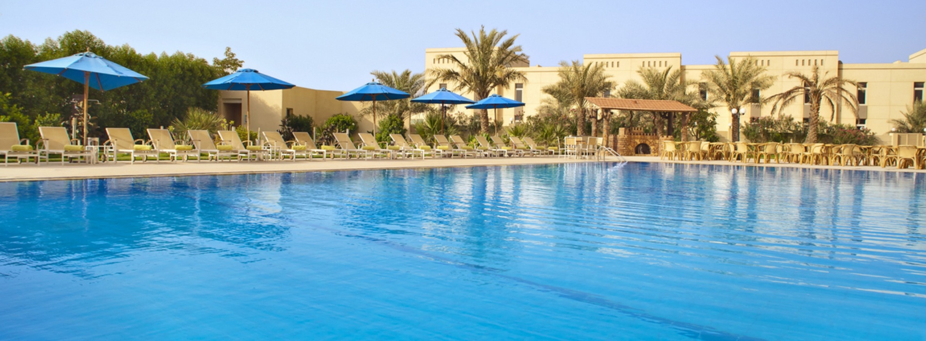 Beach Hotel Bin Majid Hotels & Resorts 4*