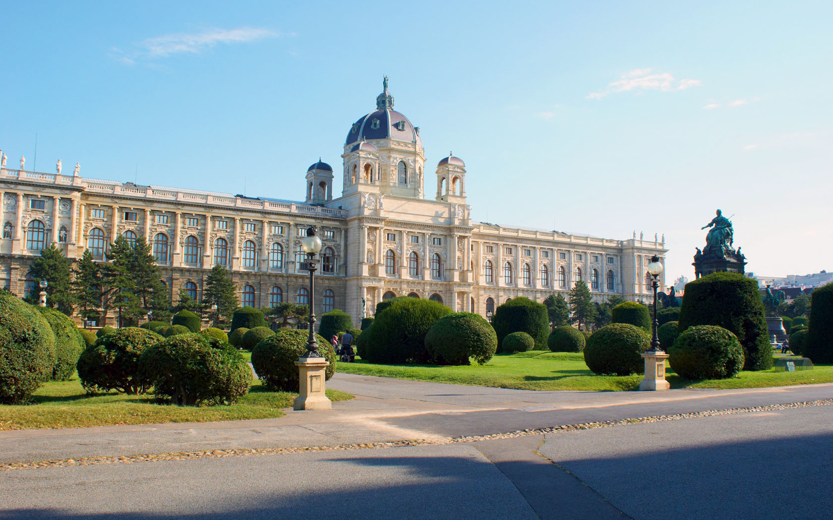 Площадь Марии-Терезии в Вене