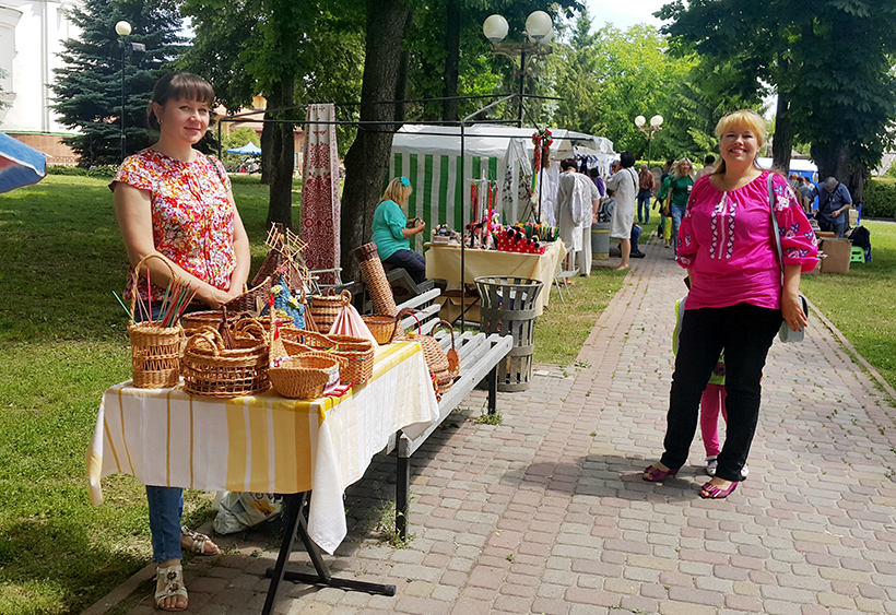 Ярмарка на фестивале галушки в Полтаве