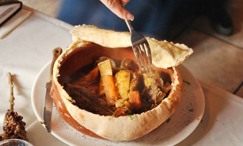 Маклуба (жаркое в хлебе) без «крышки»