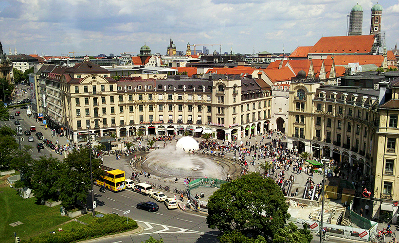 Площадь Карлсплац 