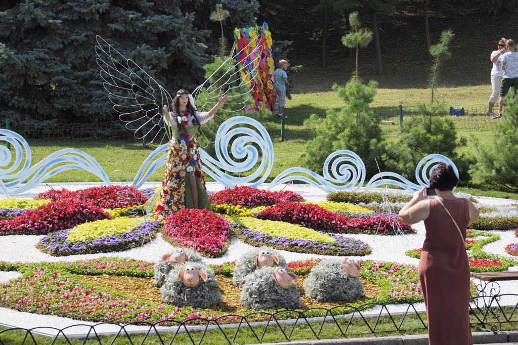 Выставка цветов «Волшебный украинский миф»