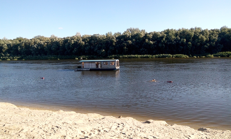 Речной трамвайчик