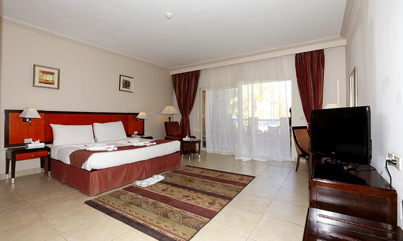 Номер в Rehana Royal Beach Resort & Spa