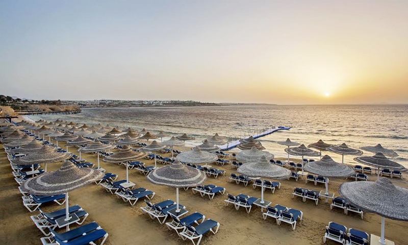 Пляж в Sultan Gardens Resort