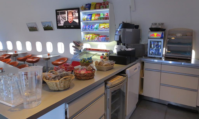 Столовая в Jumbo Stay