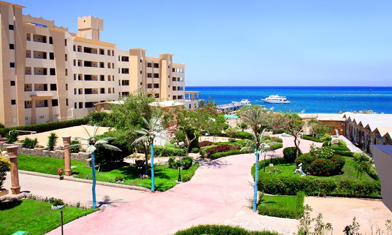 King Tut Aqua Park Beach Resort