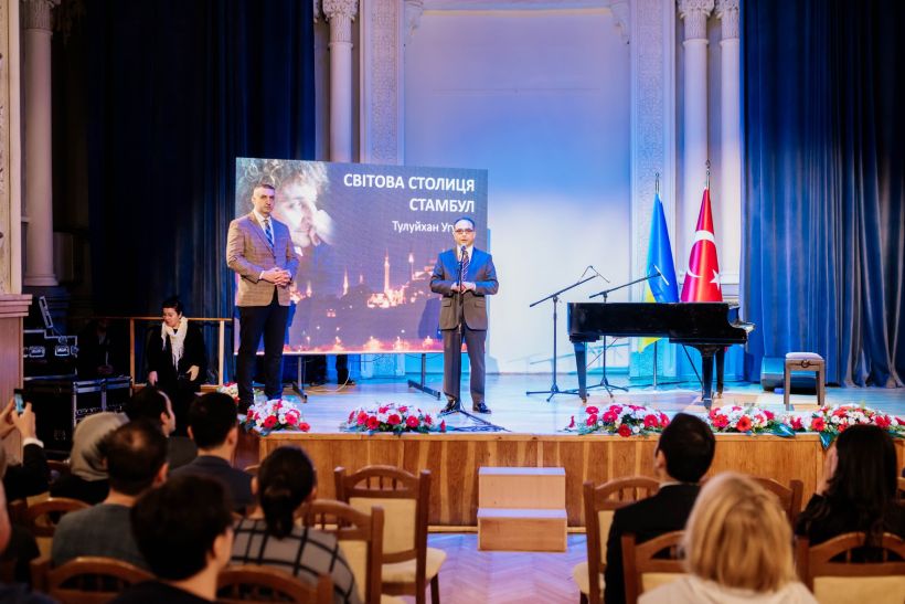  Тулуйхан Угурлу