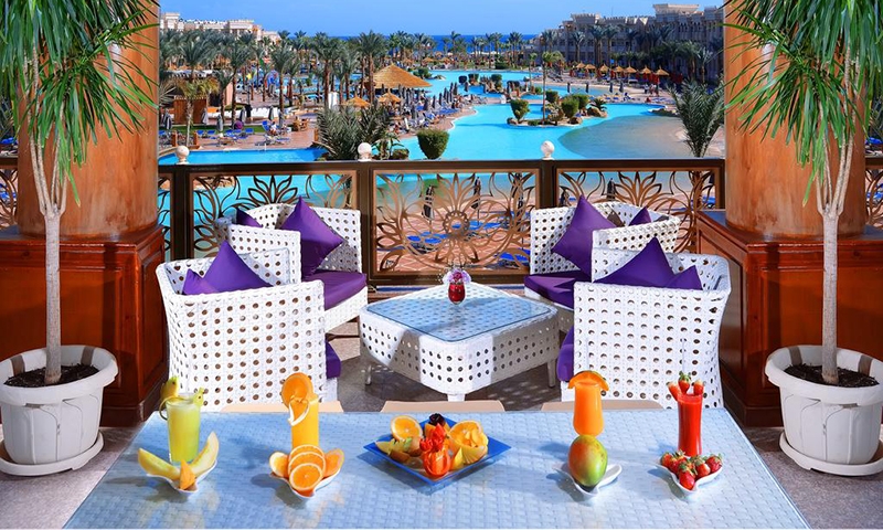 Коктейли в Albatros Palace Resort