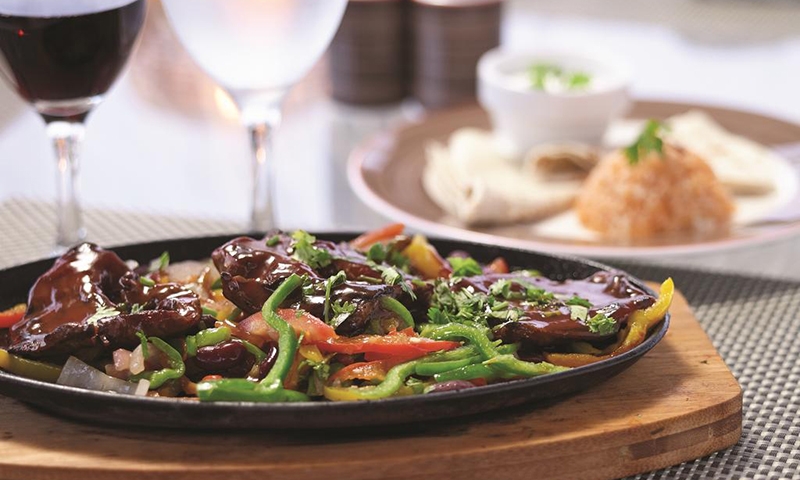 Еда в отеле Coral Sea Sensatori Resort