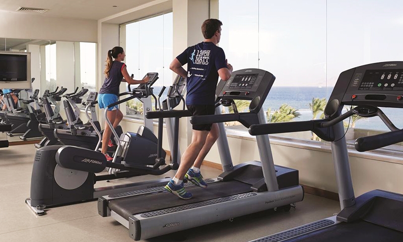 Тренажерный зал в отеле Coral Sea Sensatori Resort