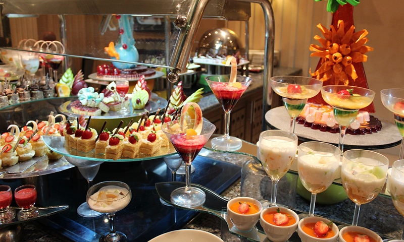 Десерты в ресторане отеля Premier Le Reve Hotel & Spa