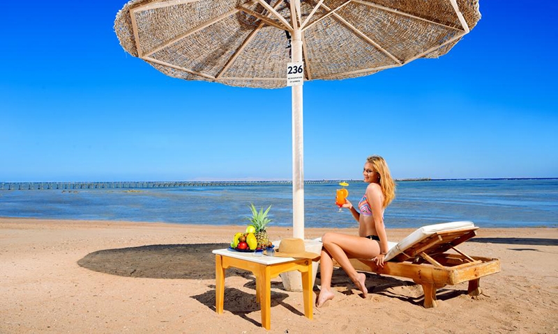 Пляж Royal Albatros Moderna