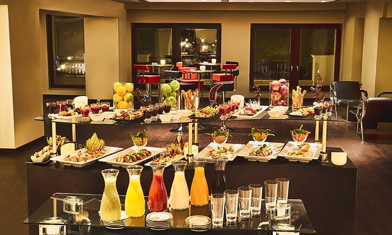 Ресторан в Steigenberger Al Dau Beach