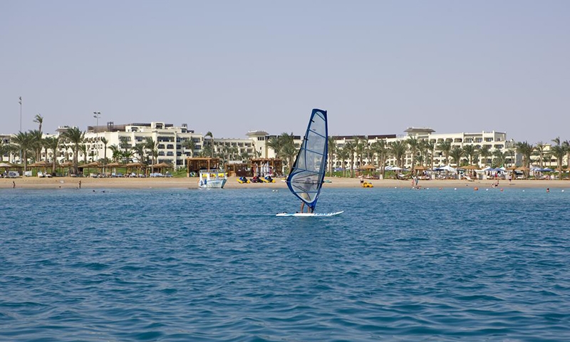 Водные развлечения в Steigenberger Al Dau Beach