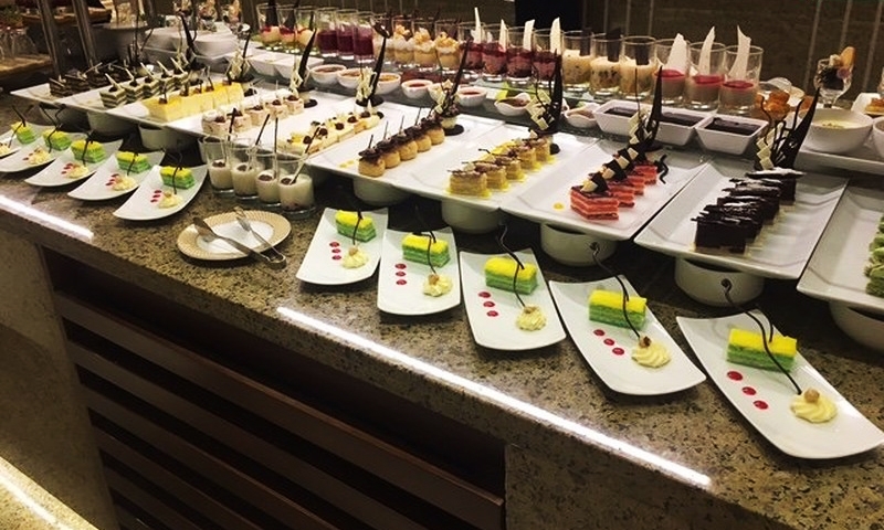 Блюда в ресторане отеля Steigenberger Alcazar