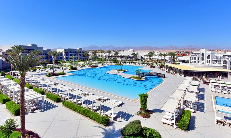 Бассейн Steigenberger Alcazar