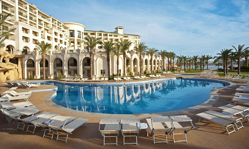 Бассейн в отеле Stella Di Mare Beach Hotel & Spa