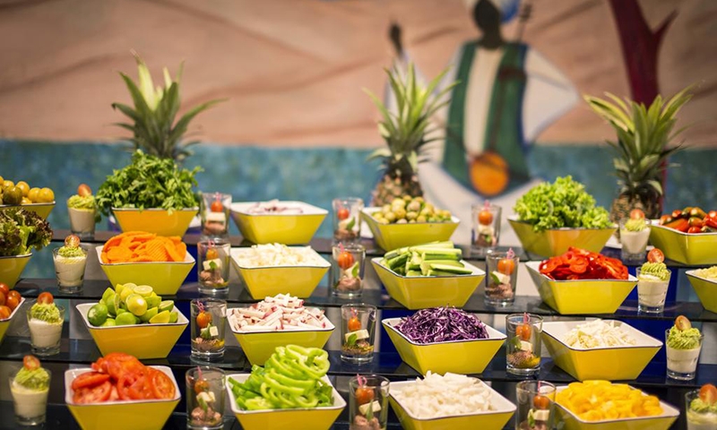 Блюда в ресторане отеля Sultan Gardens Resort