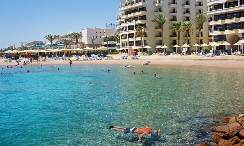 Пляж Sunrise Holidays Resort