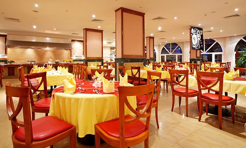 Ресторан в The Movie Gate Hurghada