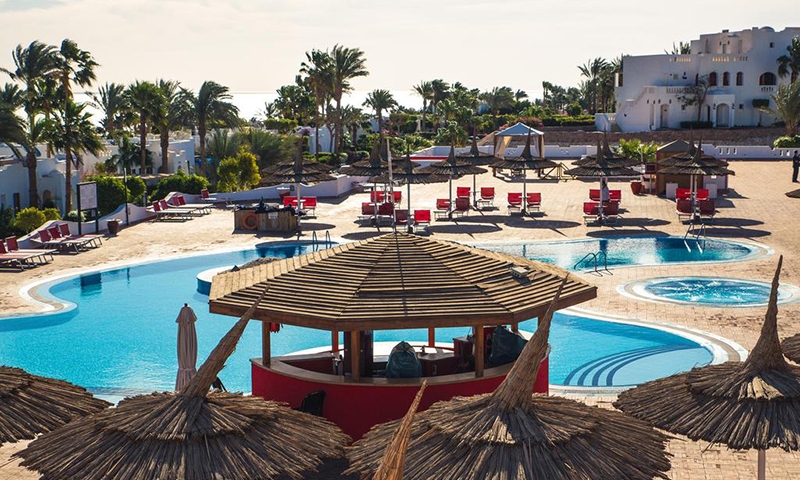 Бассейны в отеле Domina Coral Bay Harem Deluxe 5*