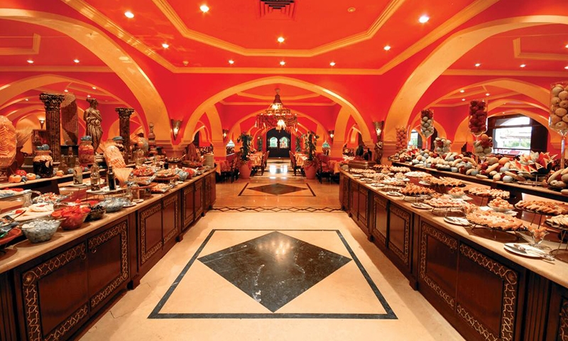 Шведский стол в отеле Domina Coral Bay Harem Deluxe 5*