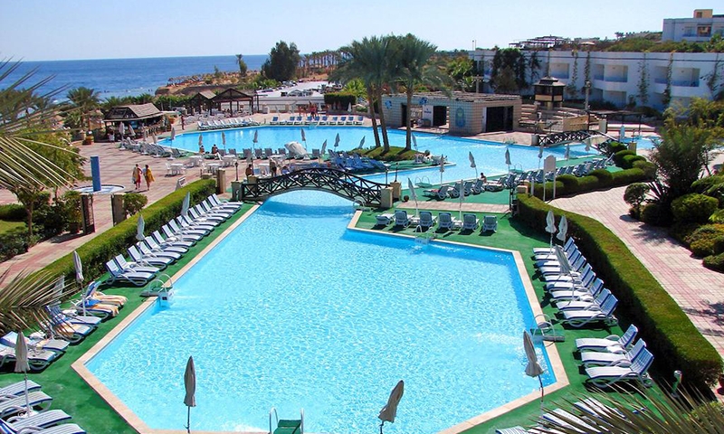 Бассейны отеля Queen Sharm Resort Beach
