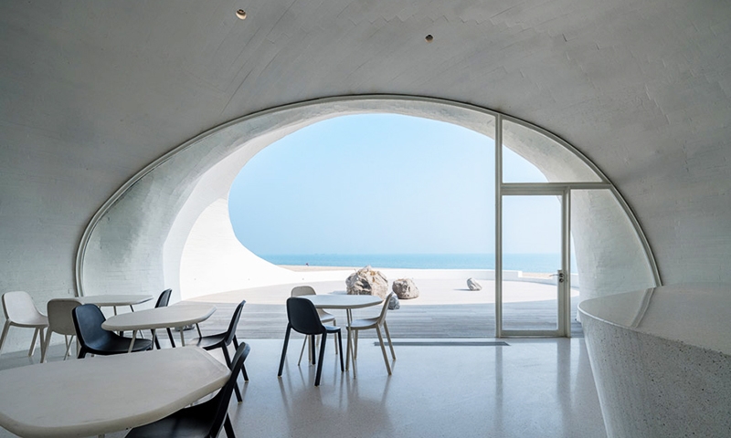 Внутри UCCA Dune Art Museum