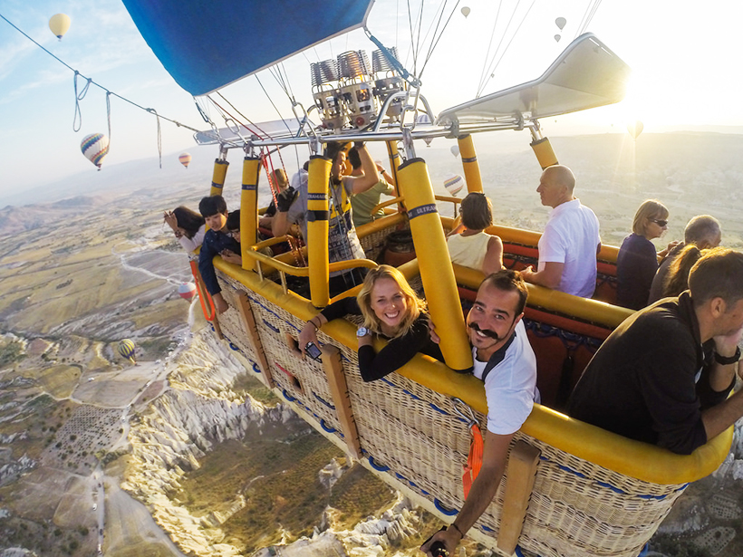 На воздушном шаре не холодно