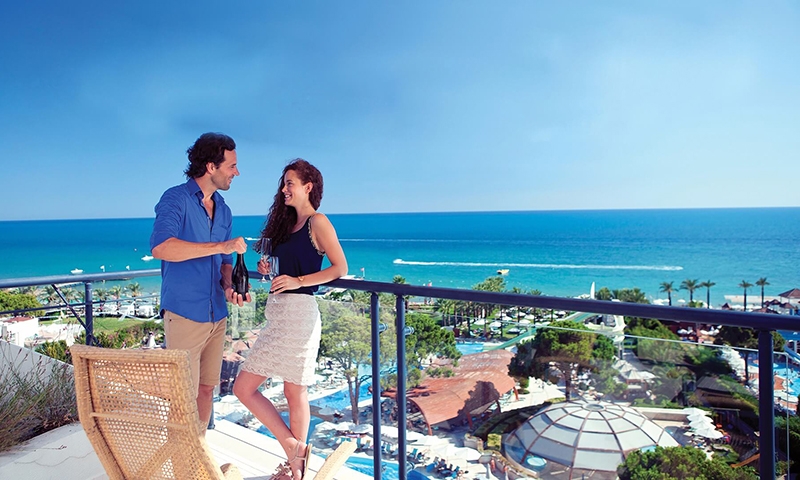 Пара в Cornelia De Luxe Resort