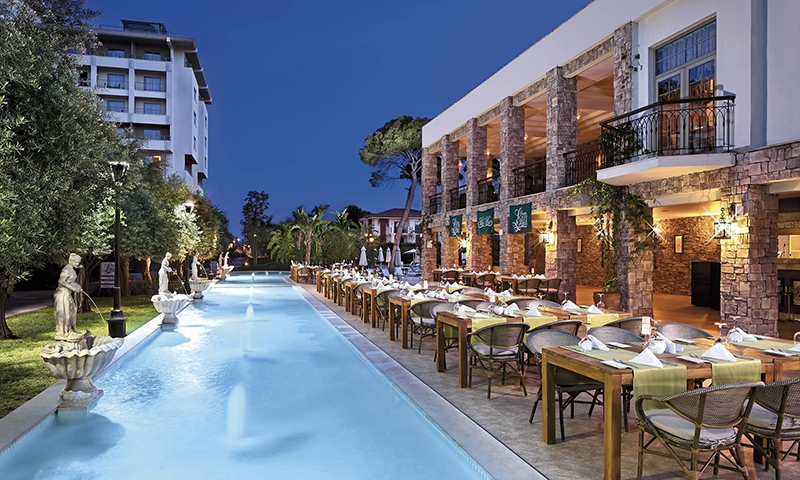 Ресторан в Ela Quality Resort Hotel