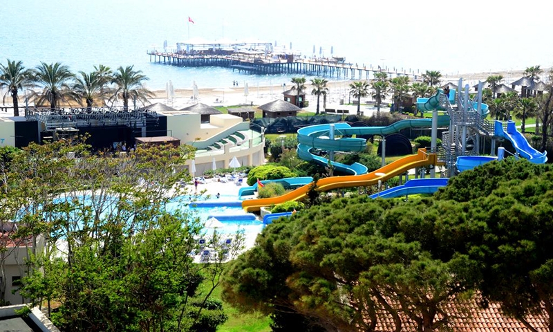 Водные горки в Zeynep Hotel