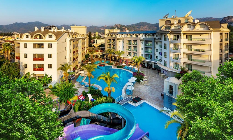 Cosmopolitan Resort Hotel