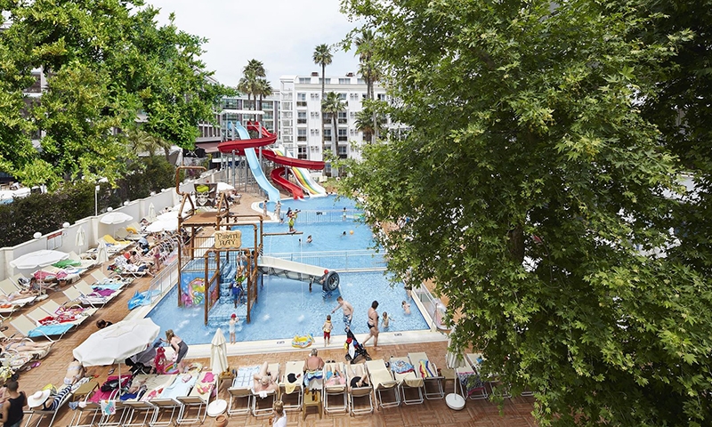 Водные горки в Ideal Prime Beach Hotel