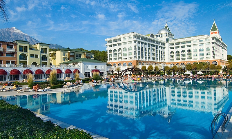 Amara Dolce Vita Luxury