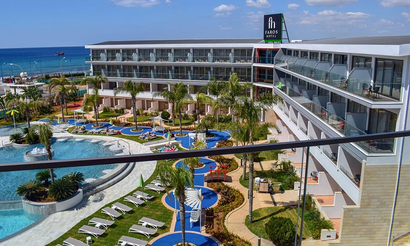 Фарос Хотел