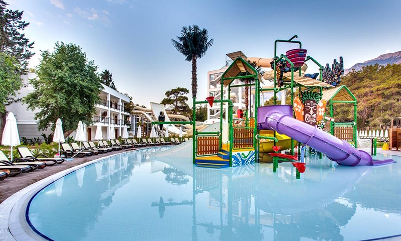 Водные горки для детей в Sherwood Club Kemer