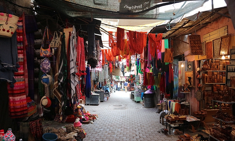 Товары на рынке в Марокко