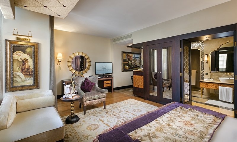 Titanic Mardan Palace Premium Room 