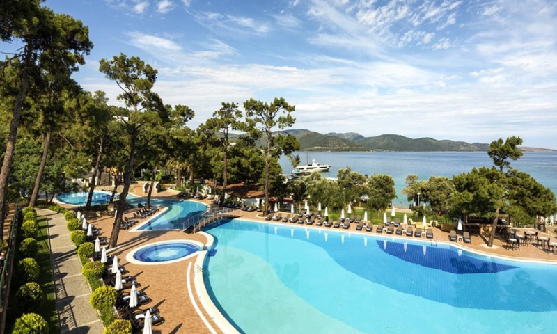 Бассейн Rixos Premium Bodrum
