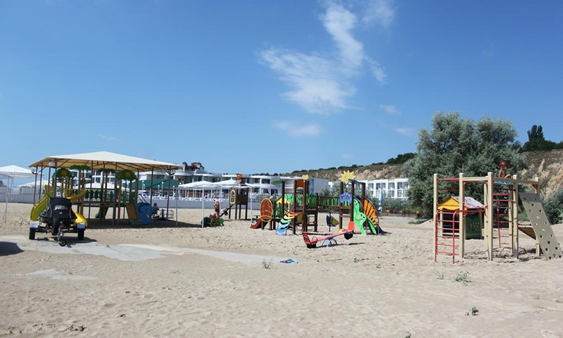 Детская площадка VIP townhouse near the sea