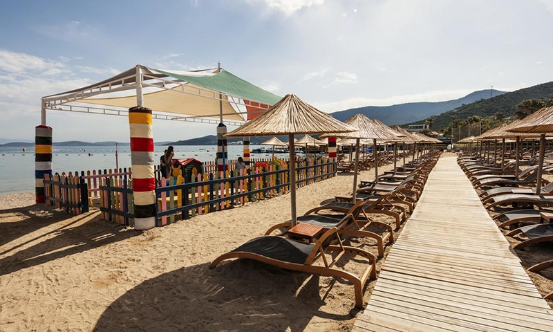 Пляж в Voyage Torba