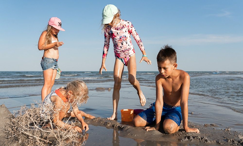 Отдых с детьми на Арабатской стрелке