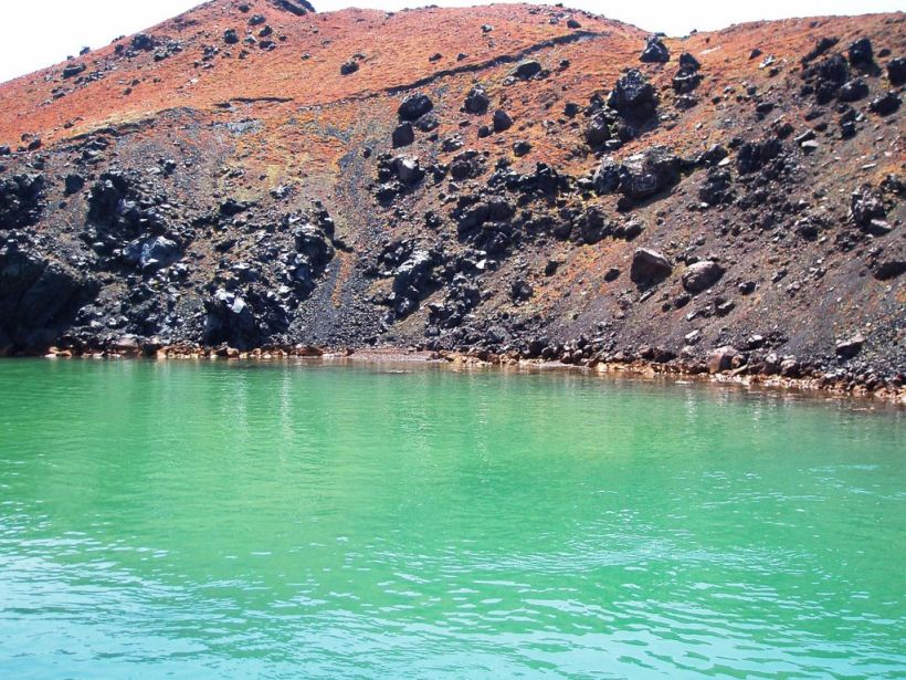 Термальные источники о. Палья Камени