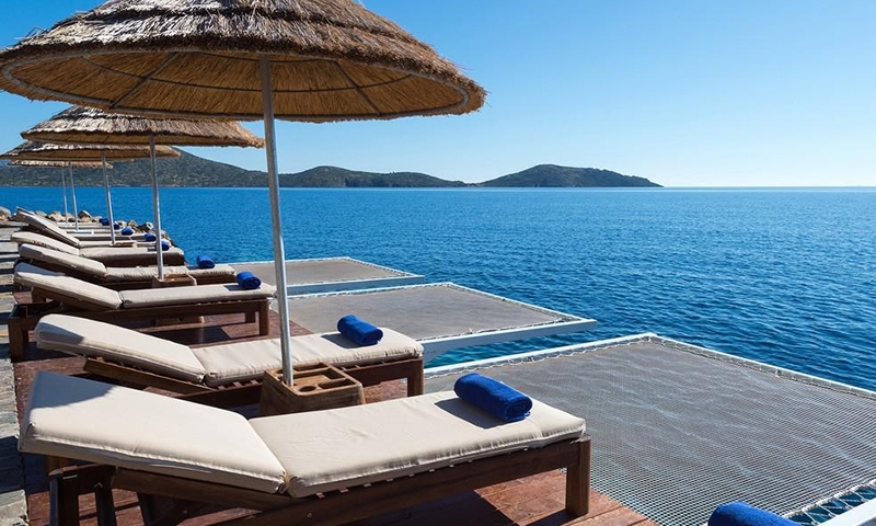 Пляж в Aquila Elounda Village