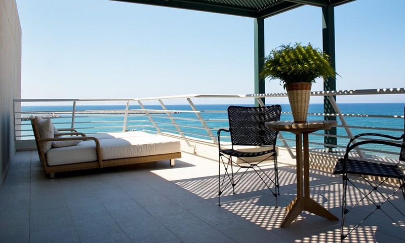 Терраса в Aquila Porto Rethymno