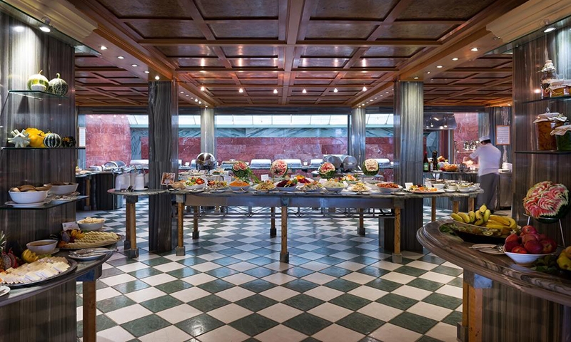 Ресторан в Aquila Rithymna Beach