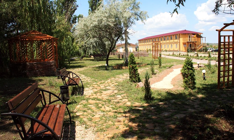 Территория отеля Голубая Лагуна