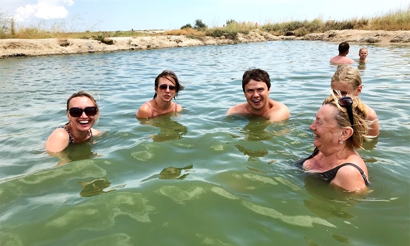 Купание в Радоновом источнике